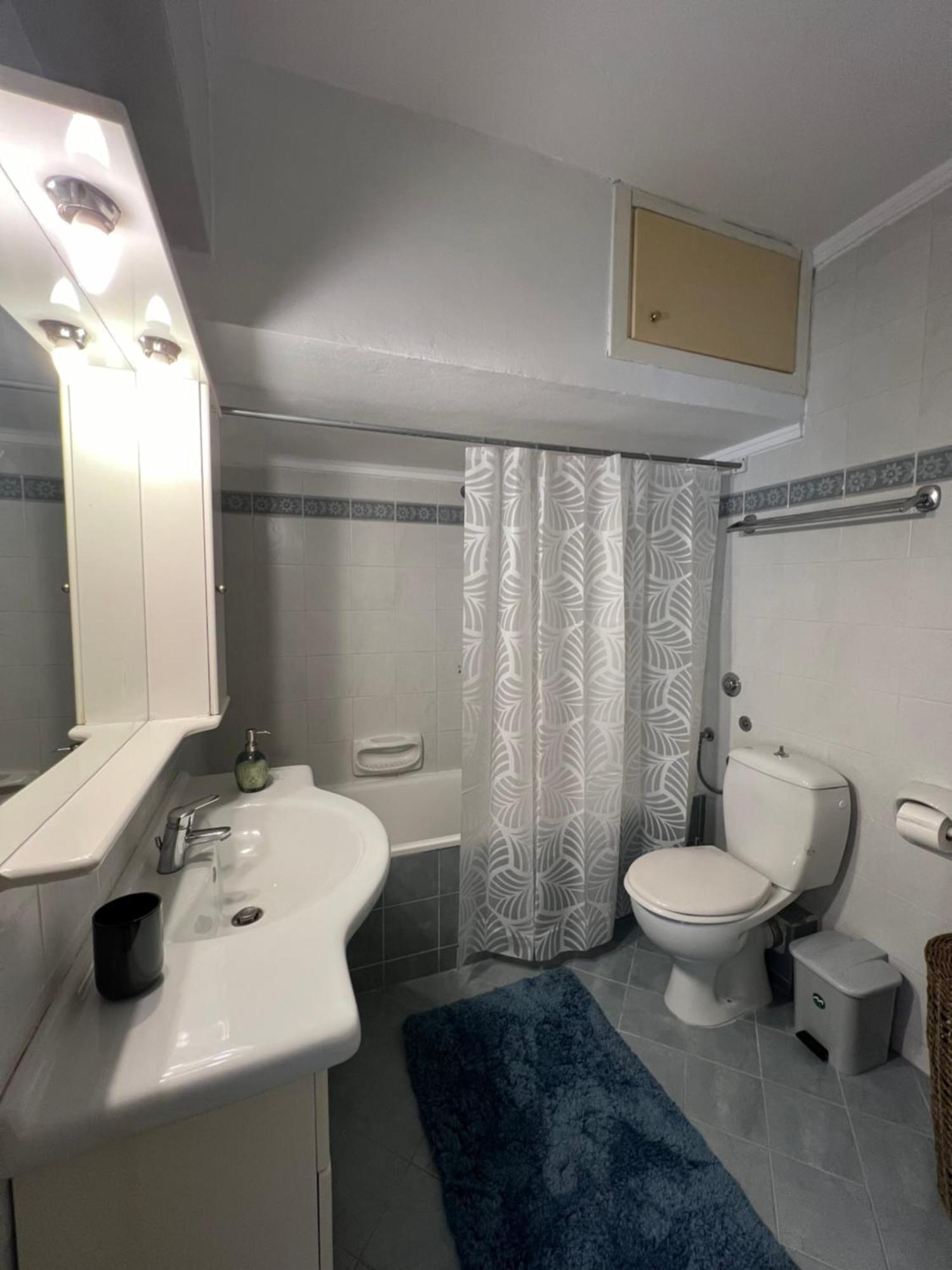 Parma'S Pool Apartment Peraia  Exterior photo